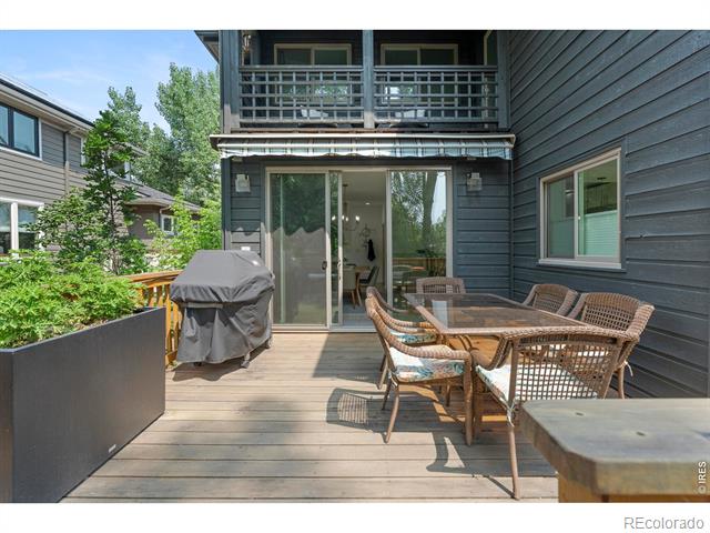 932 Locust Avenue