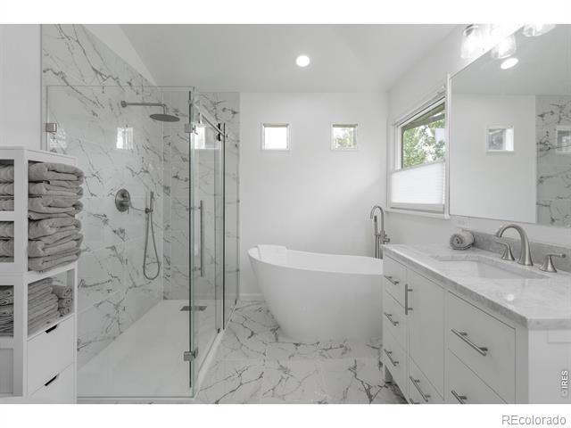 932 Locust Avenue