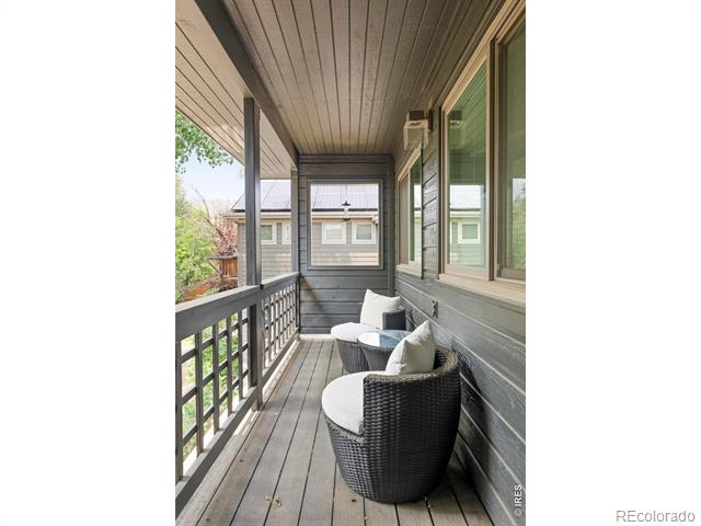 932 Locust Avenue