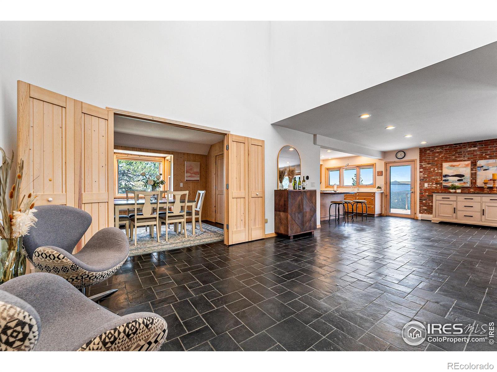 2608 Carriage Hills Drive