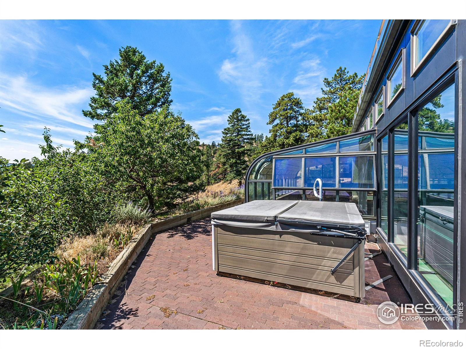 2608 Carriage Hills Drive