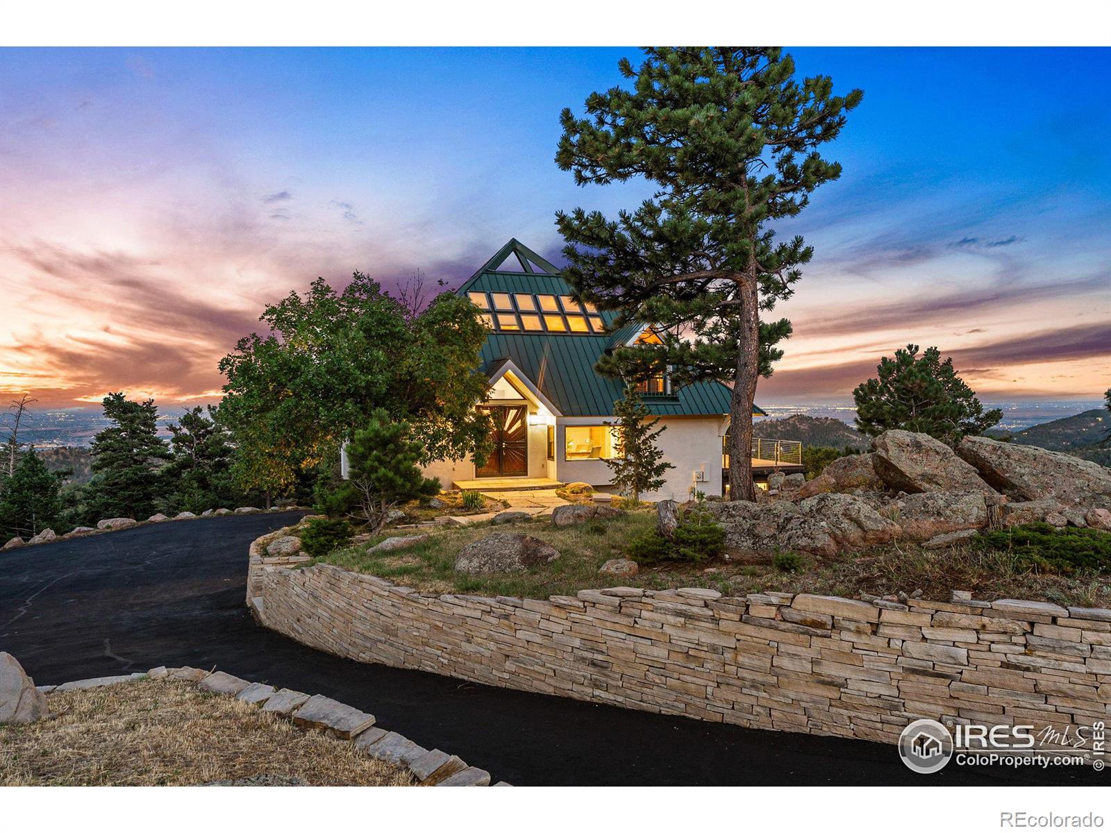 2608 Carriage Hills Drive