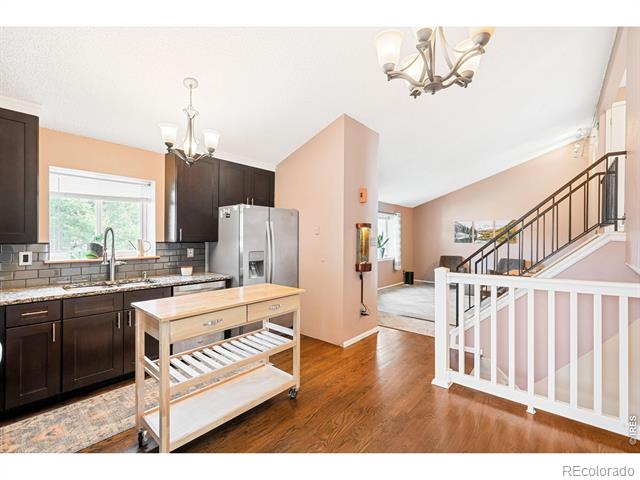 6322 W 115th Place