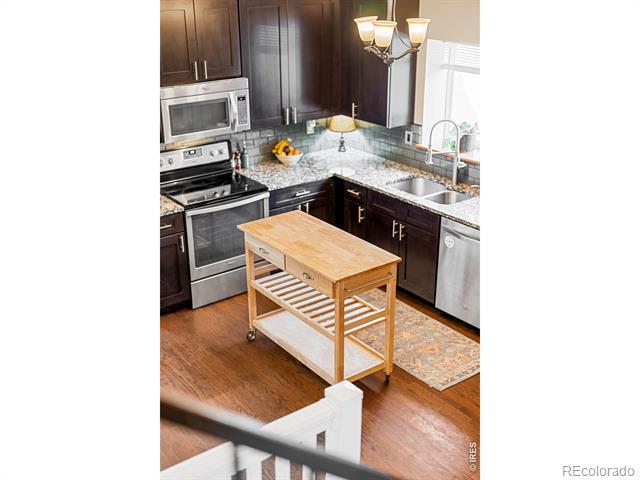 6322 W 115th Place