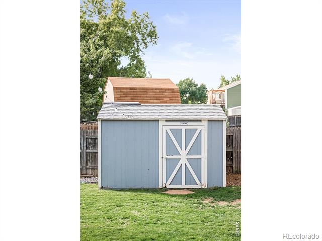 6322 W 115th Place
