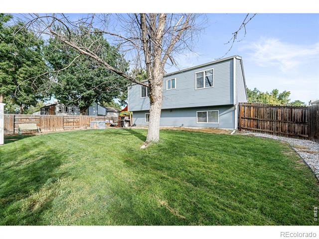 6322 W 115th Place