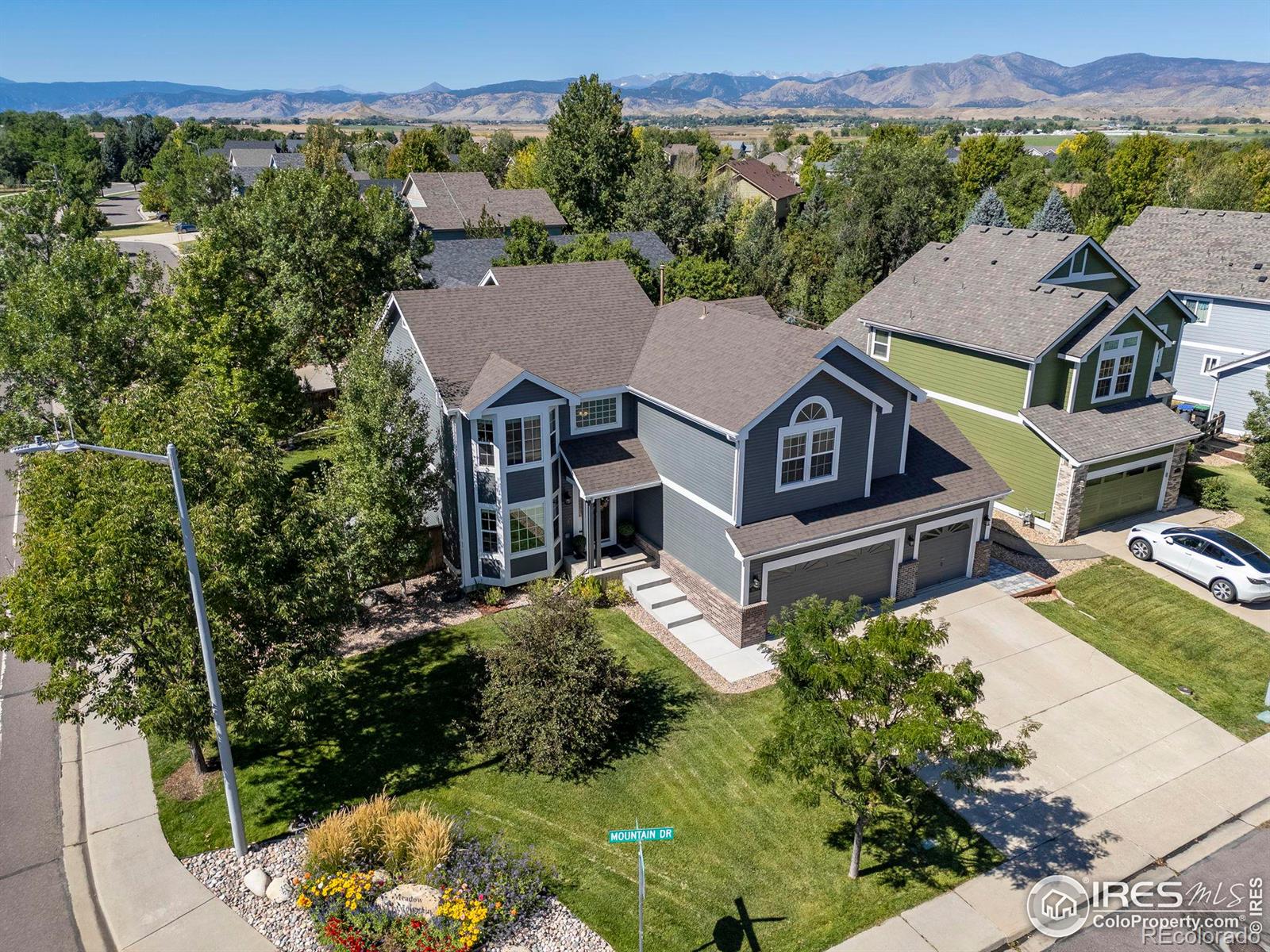 1639 Mountain Drive