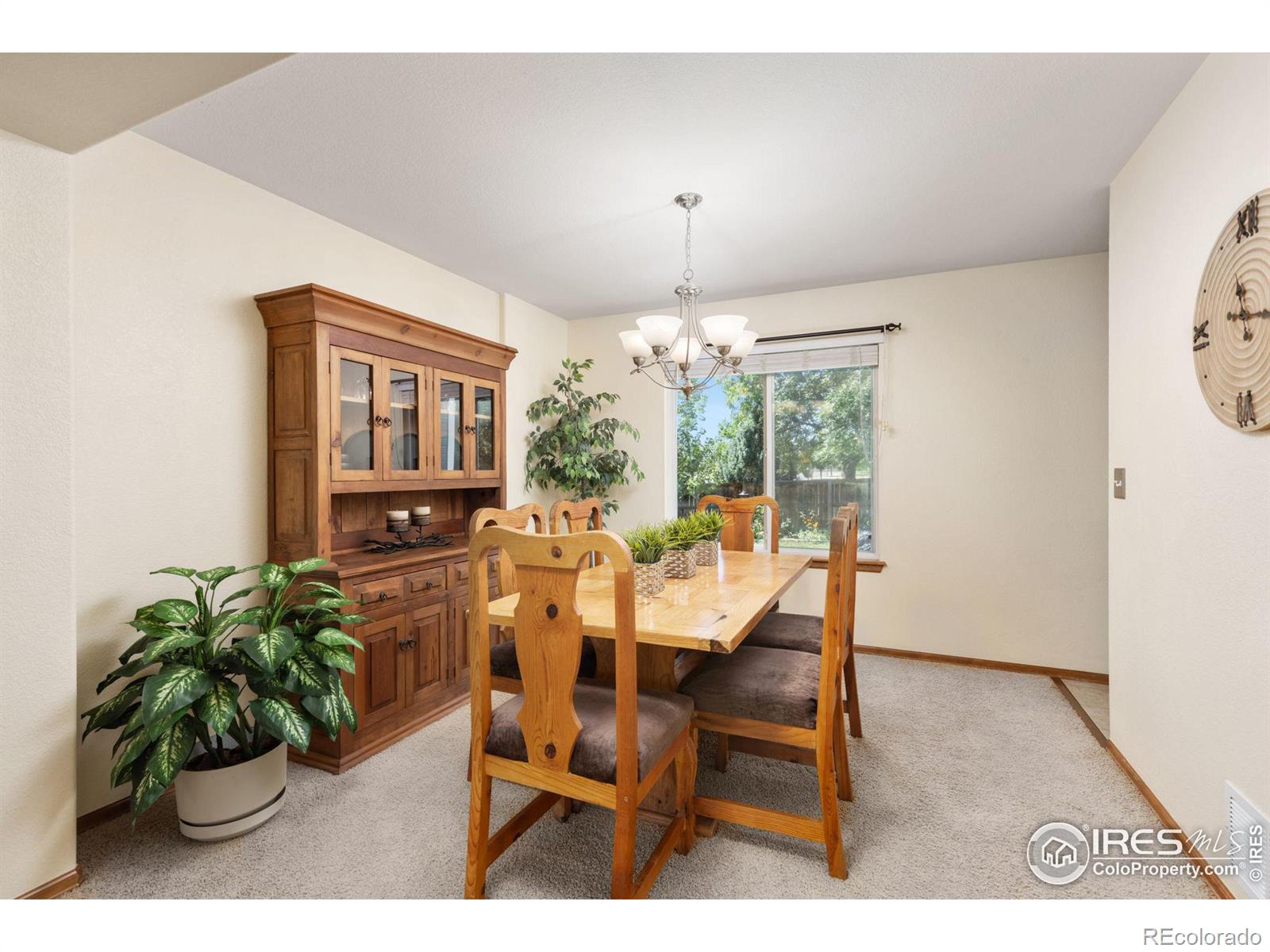 1639 Mountain Drive