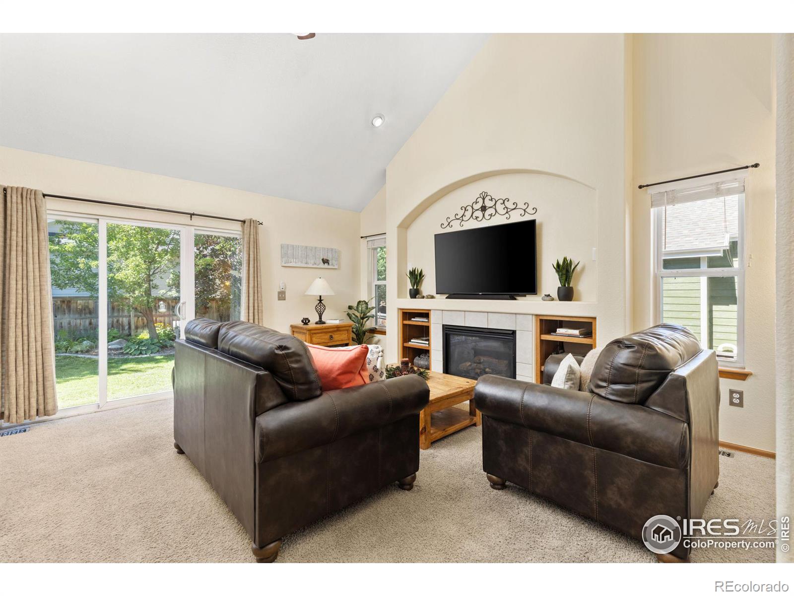 1639 Mountain Drive