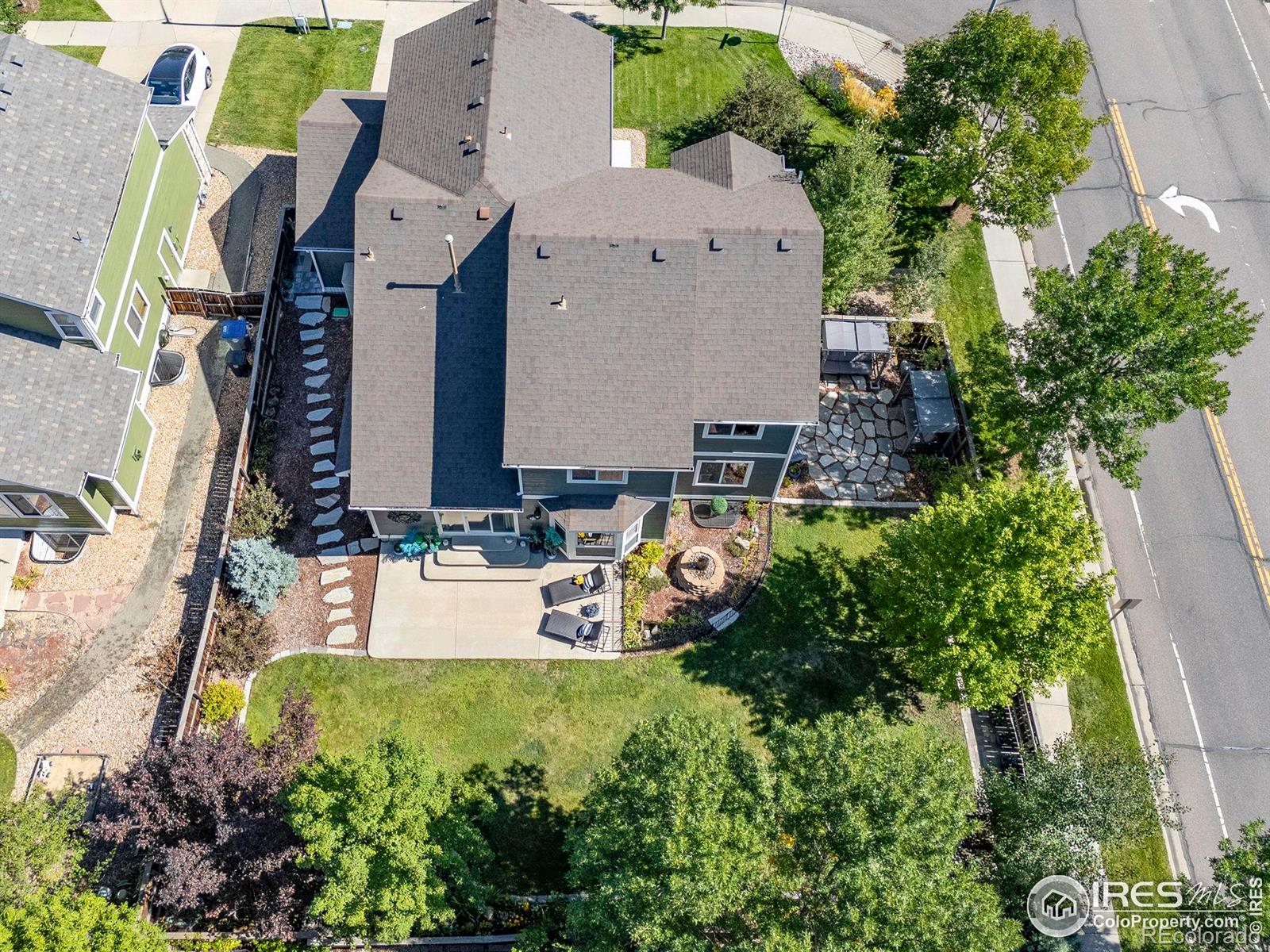 1639 Mountain Drive