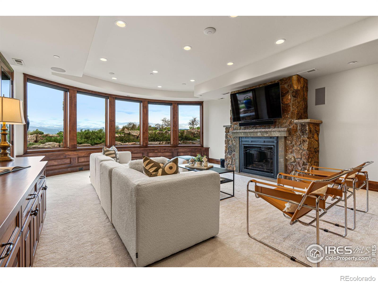 9545 Crystal Lane