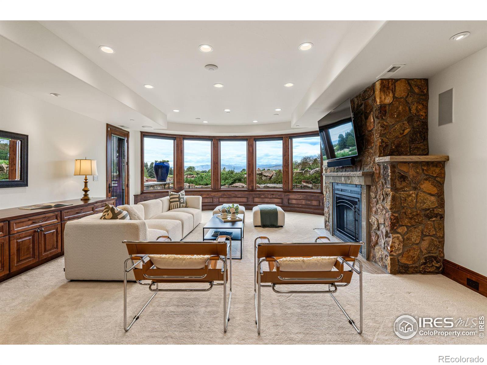 9545 Crystal Lane