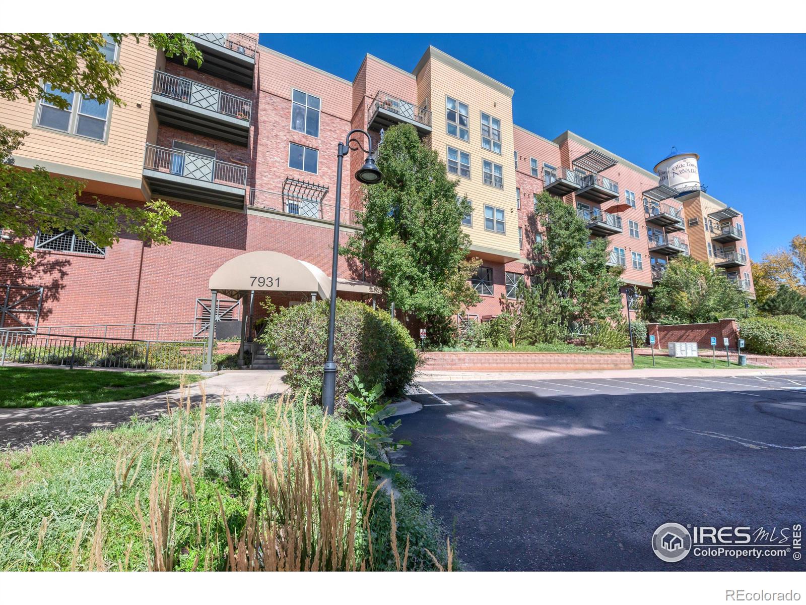 7931 W 55th Avenue Unit: 111