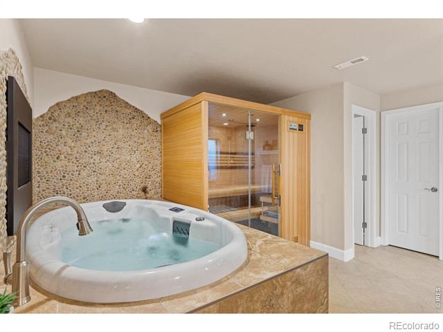 1293 Graham Circle