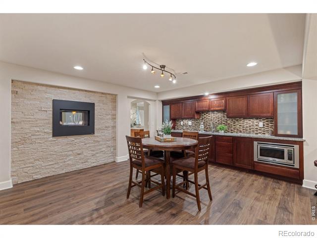 1293 Graham Circle
