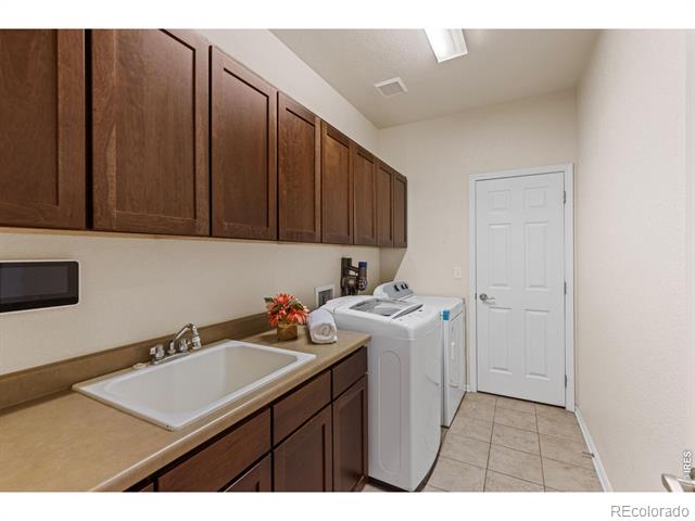 1293 Graham Circle
