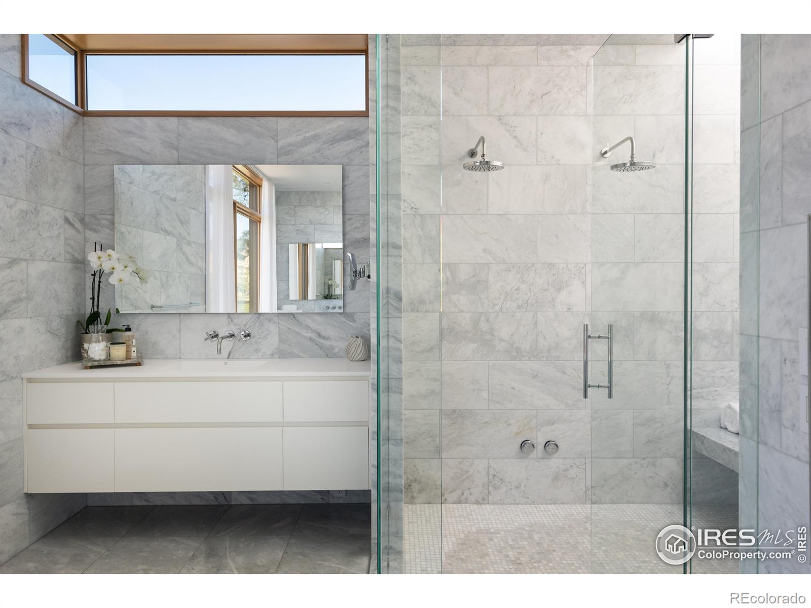 1505 Sunset Boulevard