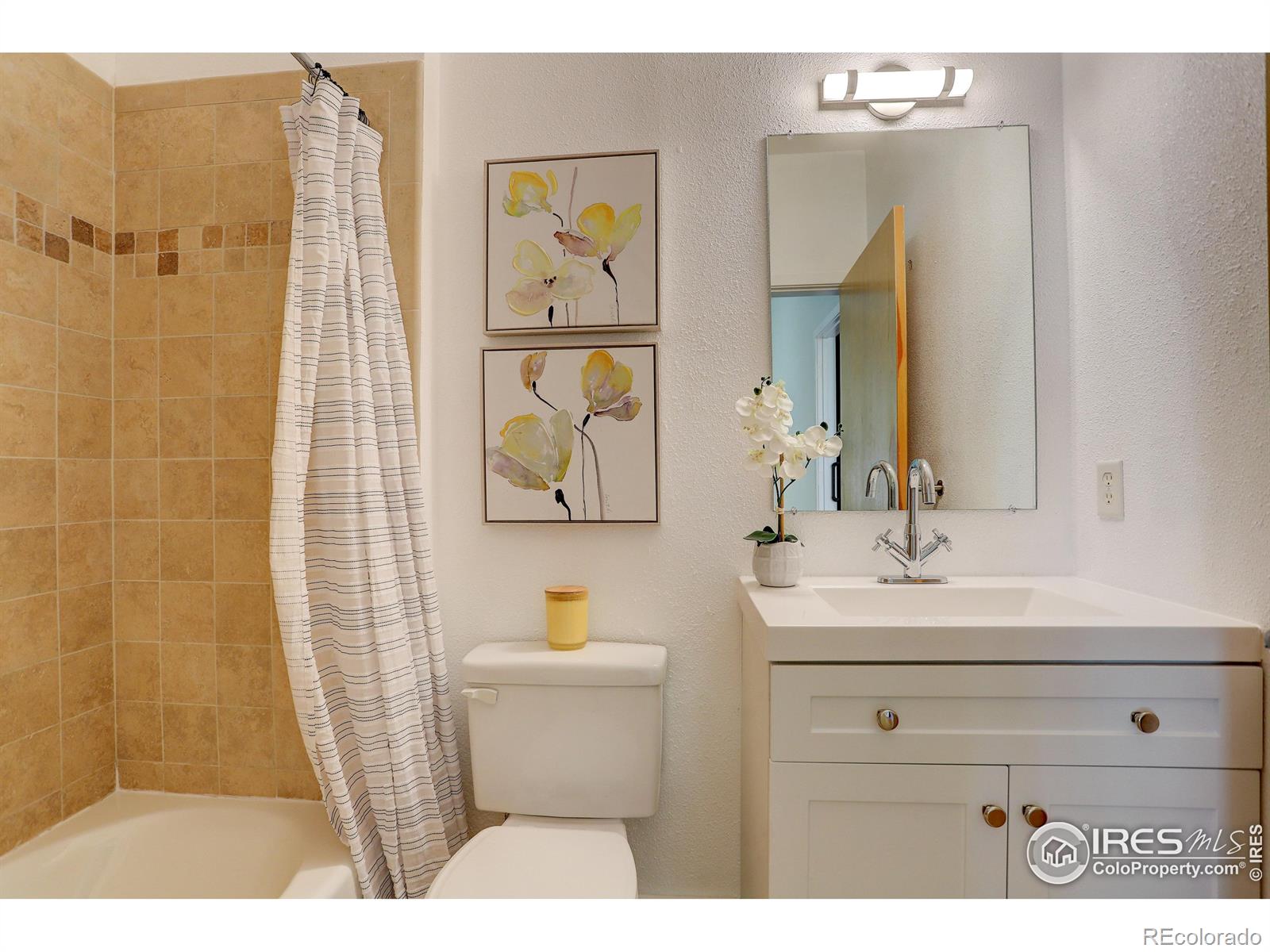 4650 Holiday Drive Unit: 104