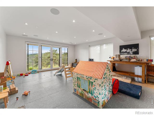 280 Alder Lane
