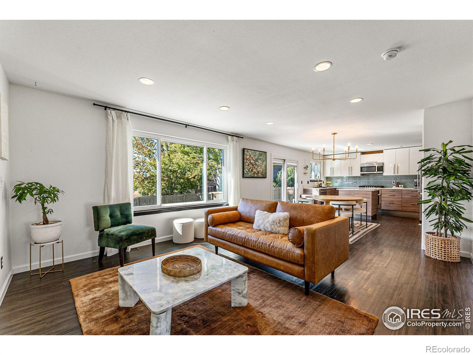 1411 Vinca Place