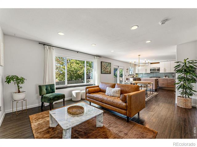 1411 Vinca Place
