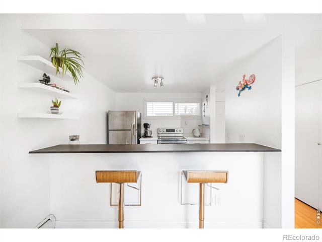 1842 Canyon Boulevard Unit: 211