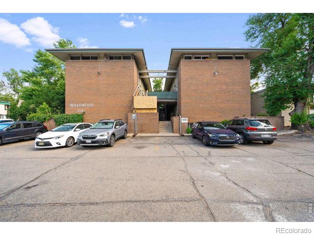 1842 Canyon Boulevard Unit: 211