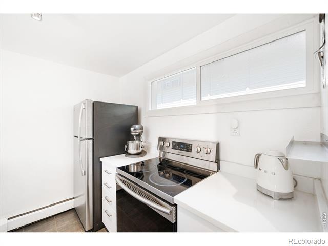 1842 Canyon Boulevard Unit: 211