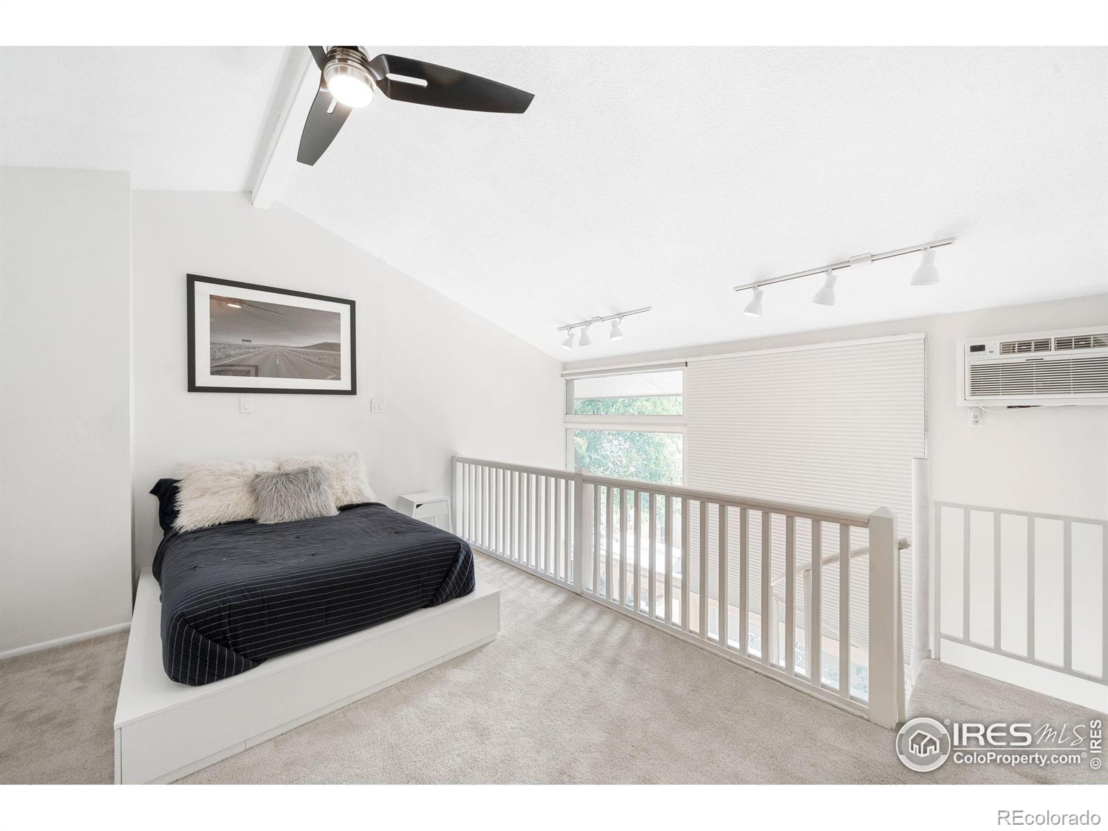 1842 Canyon Boulevard Unit: 211