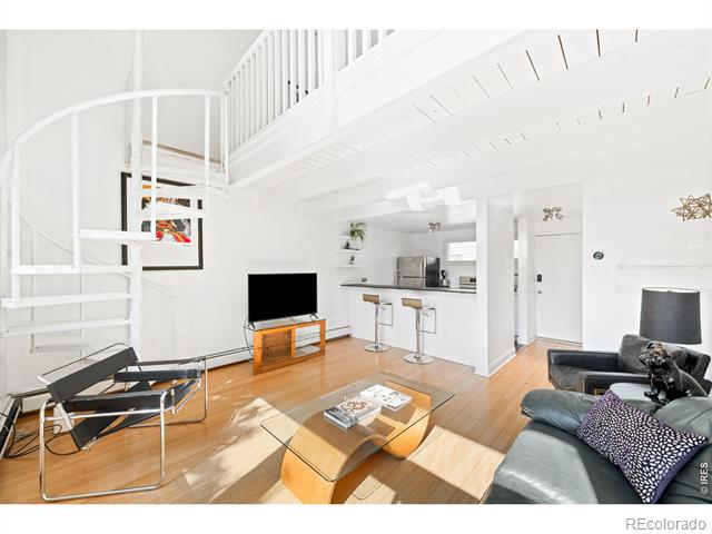 1842 Canyon Boulevard Unit: 211