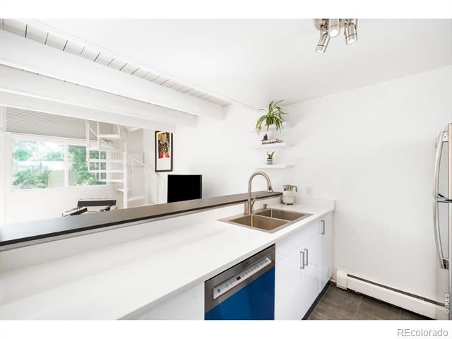 1842 Canyon Boulevard Unit: 211