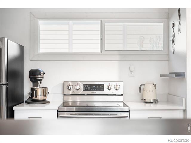1842 Canyon Boulevard Unit: 211