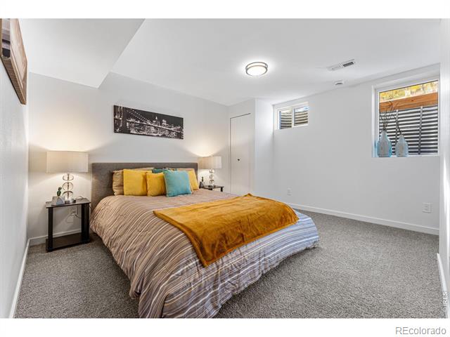 35 Dartmouth Circle