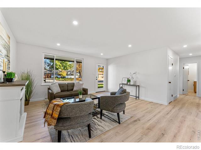 35 Dartmouth Circle