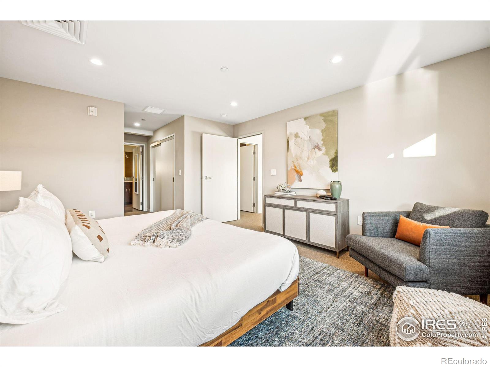 1505 Pearl Street Unit: 302