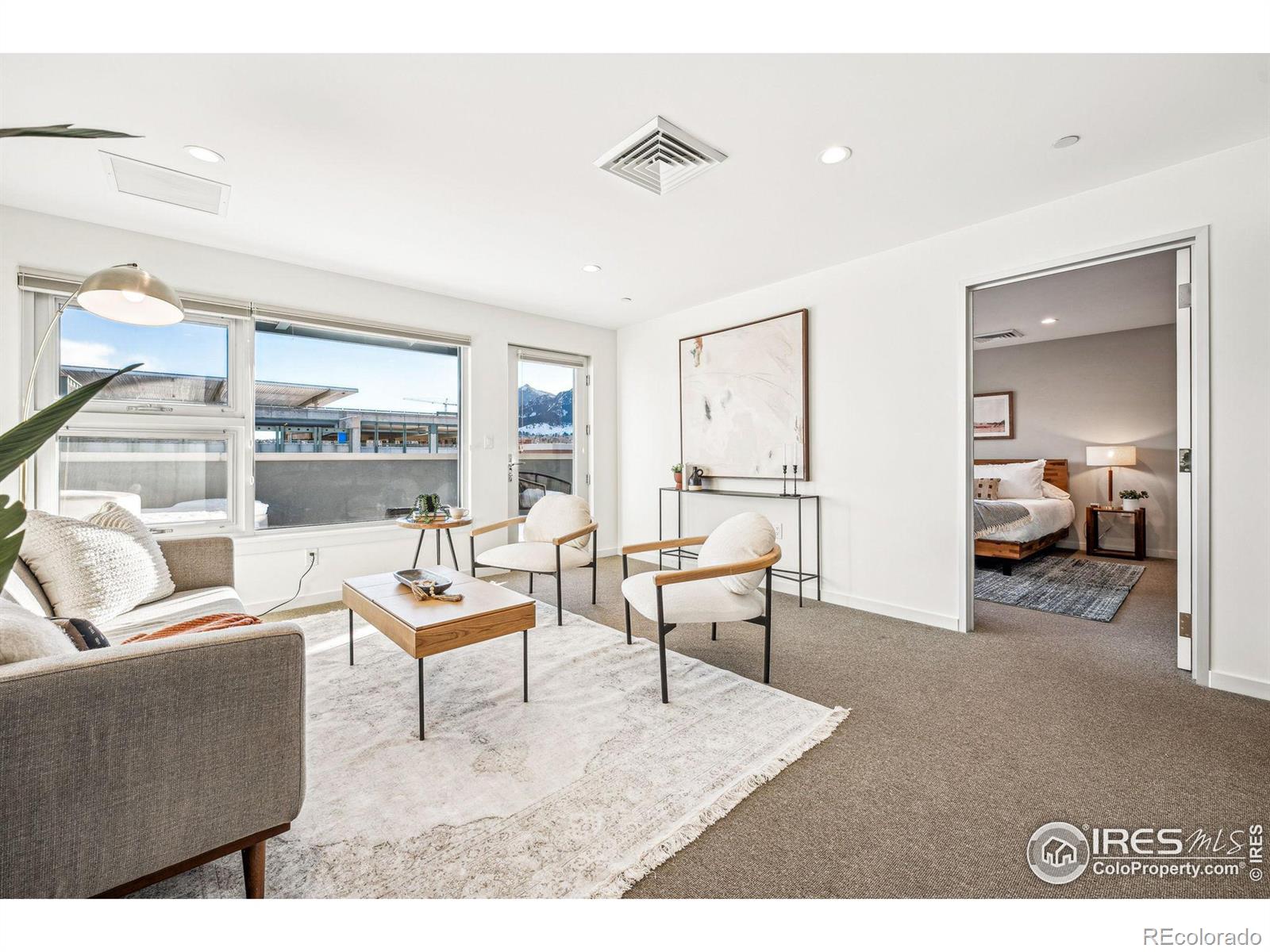 1505 Pearl Street Unit: 302