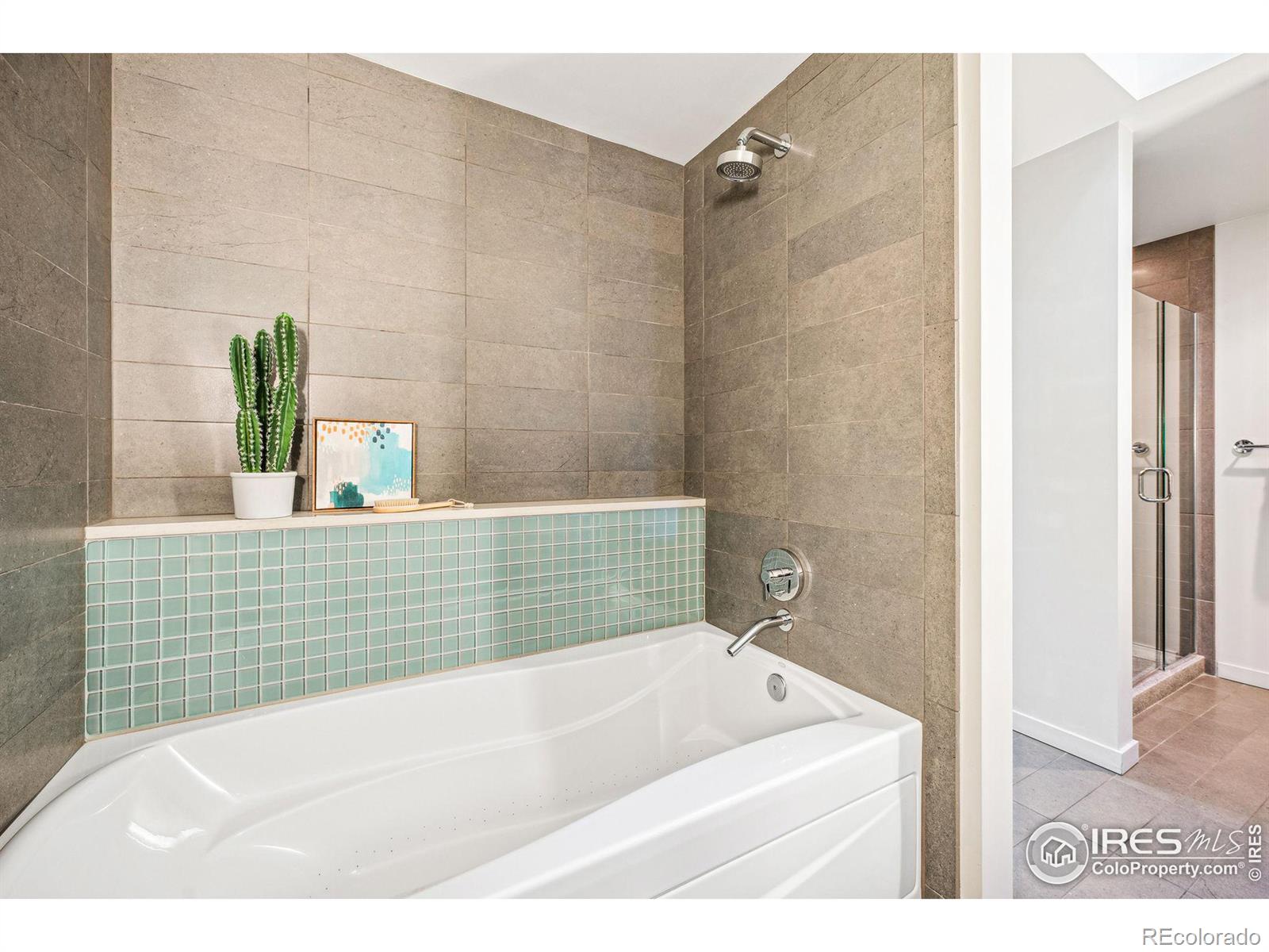 1505 Pearl Street Unit: 302