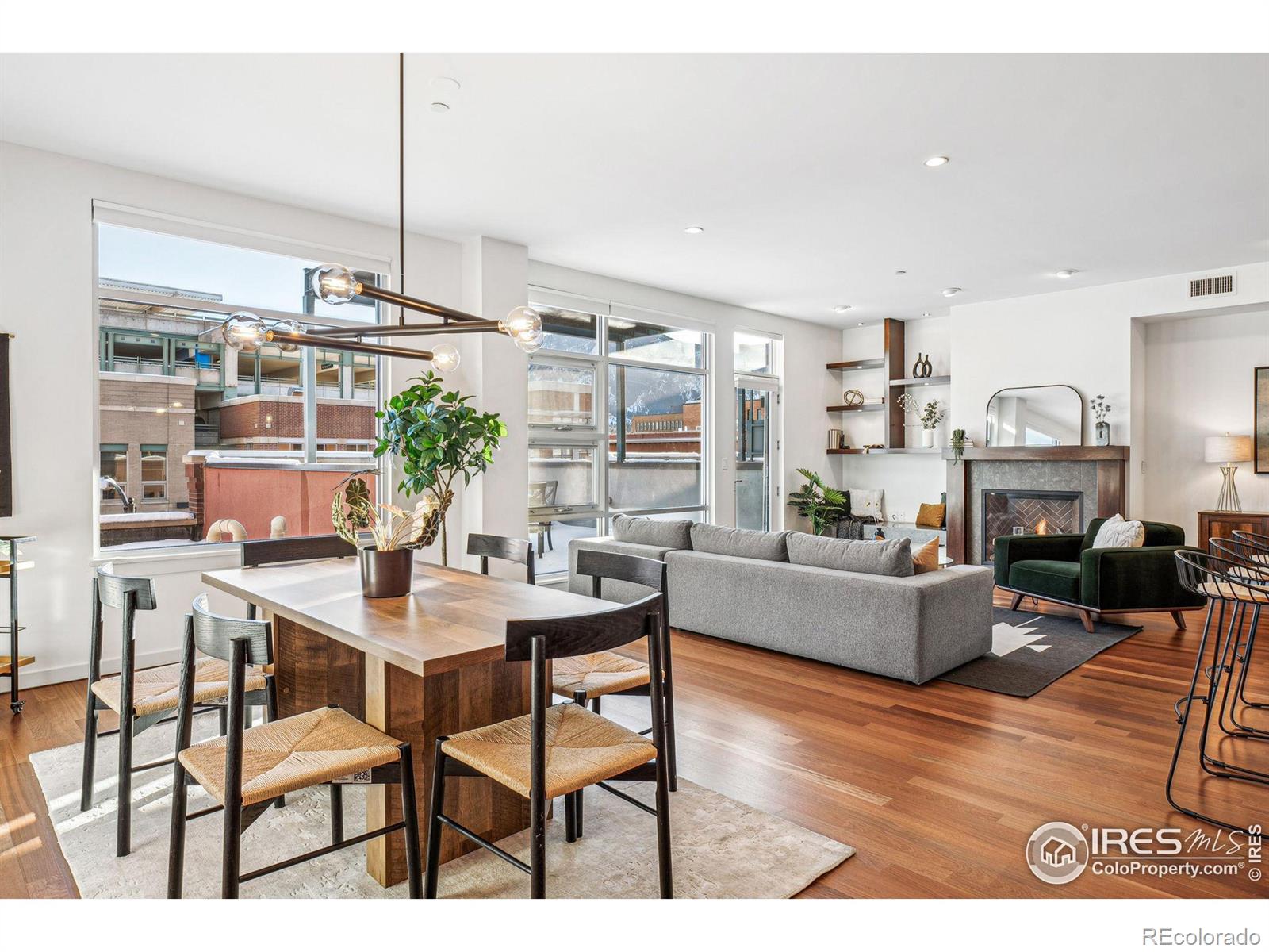 1505 Pearl Street Unit: 302