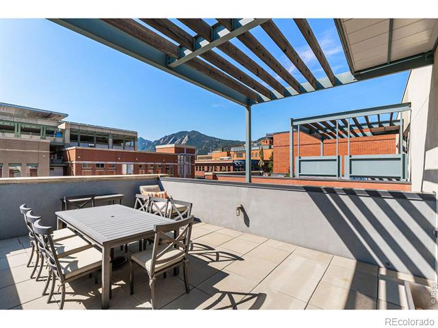 1505 Pearl Street Unit: 302