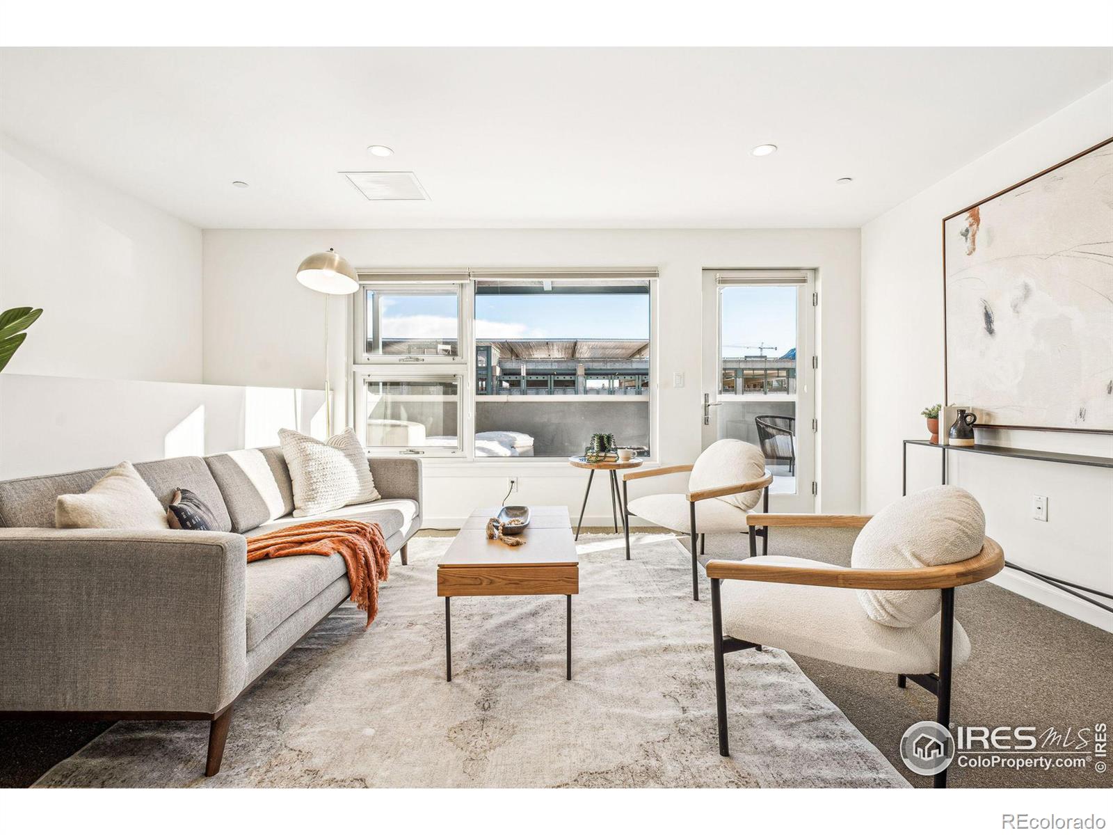 1505 Pearl Street Unit: 302
