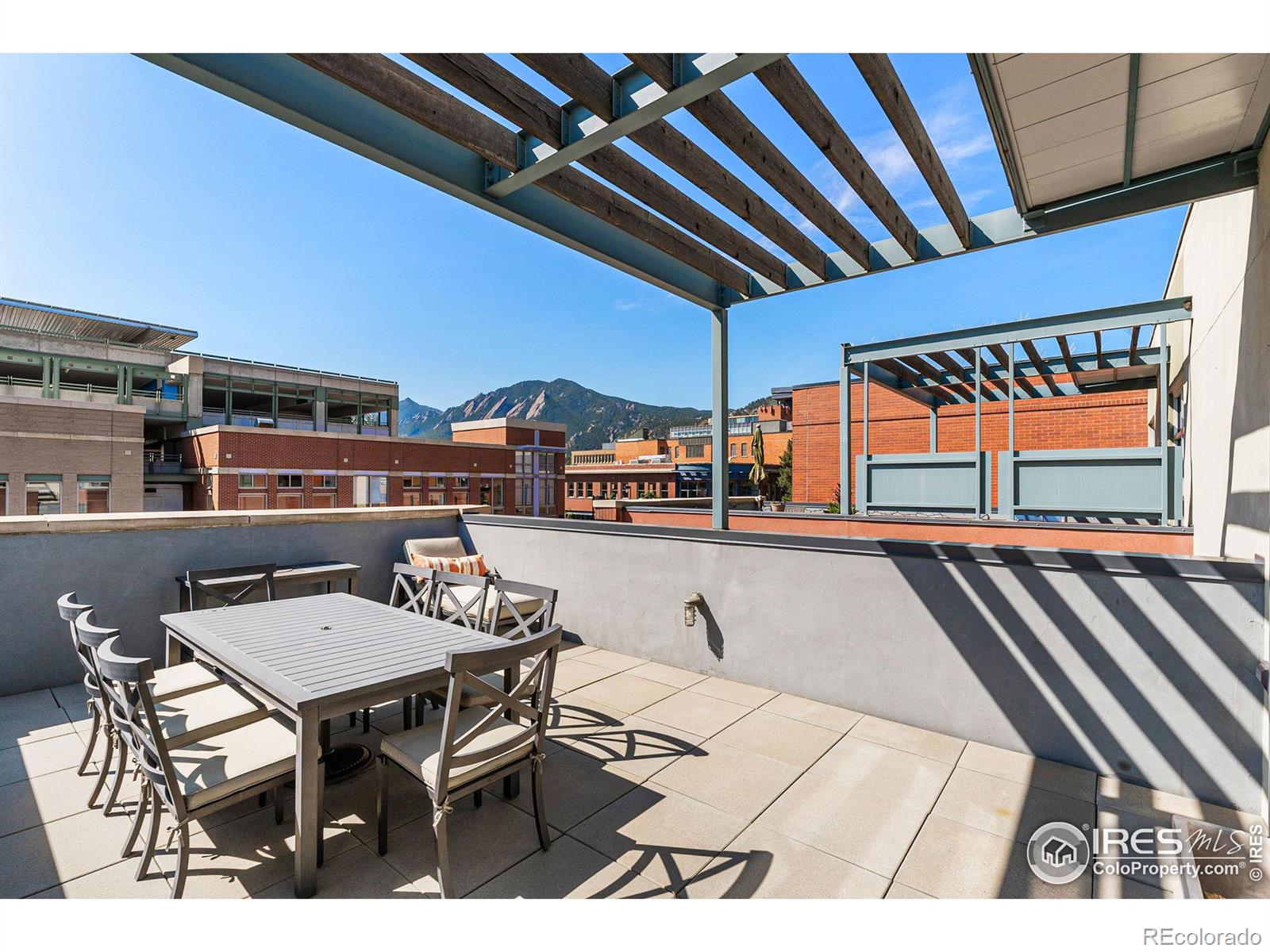 1505 Pearl Street Unit: 302