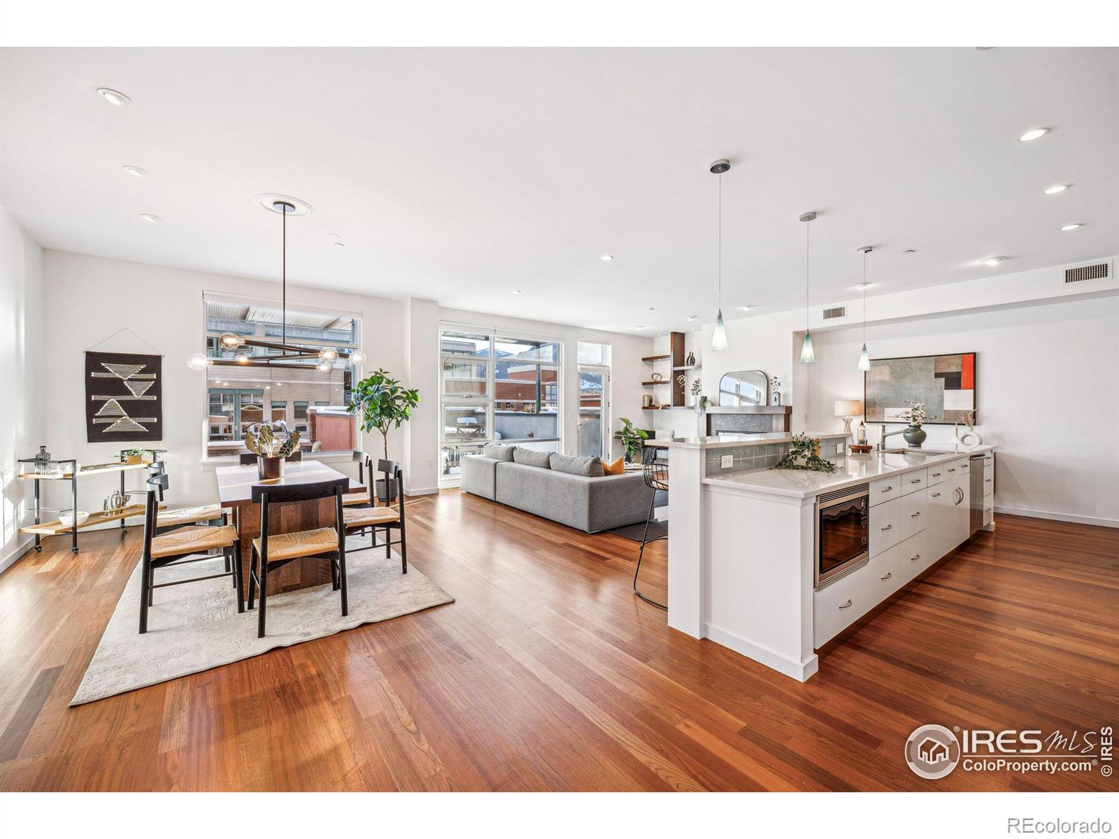 1505 Pearl Street Unit: 302