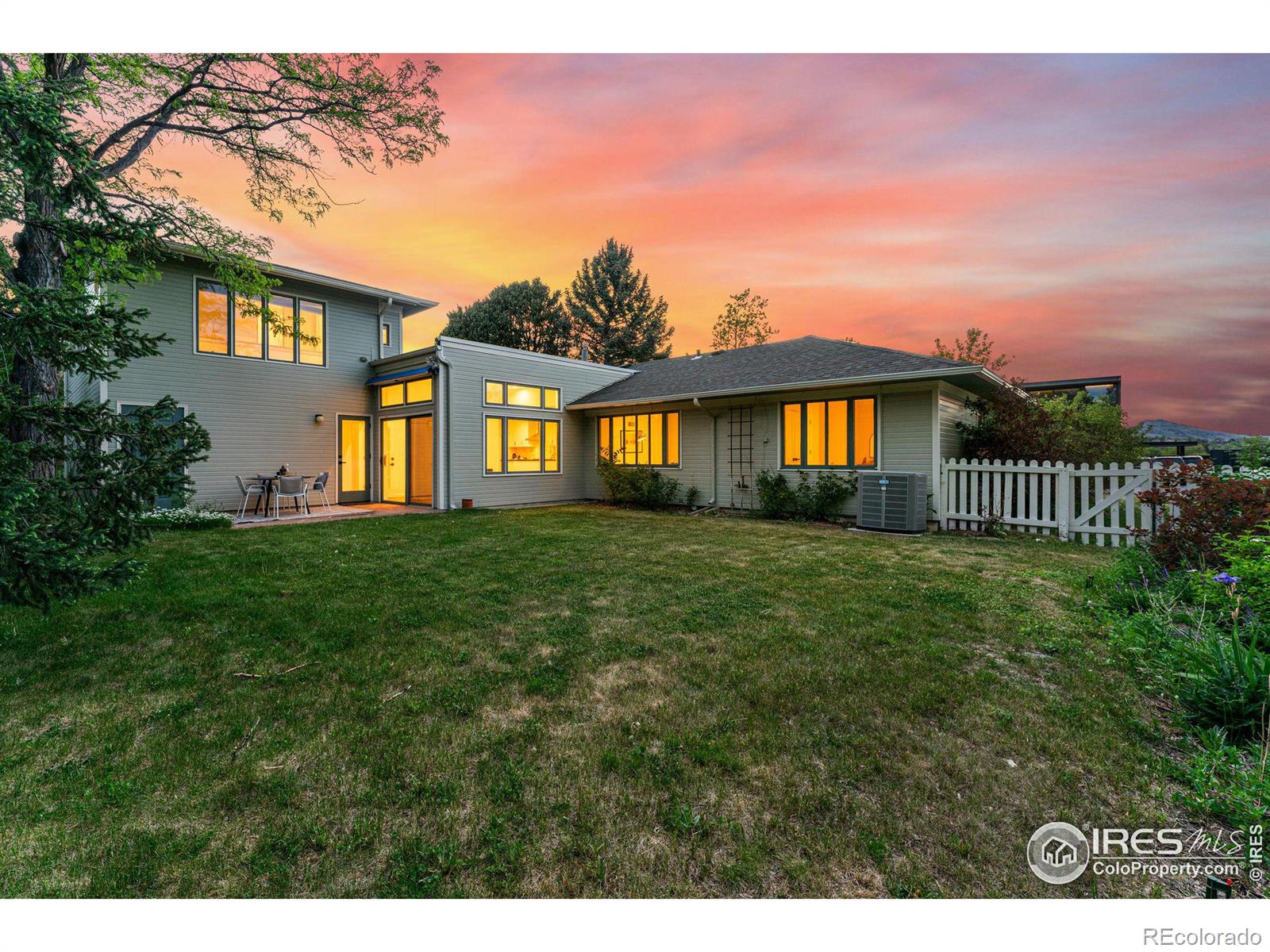 1500 Sunset Boulevard