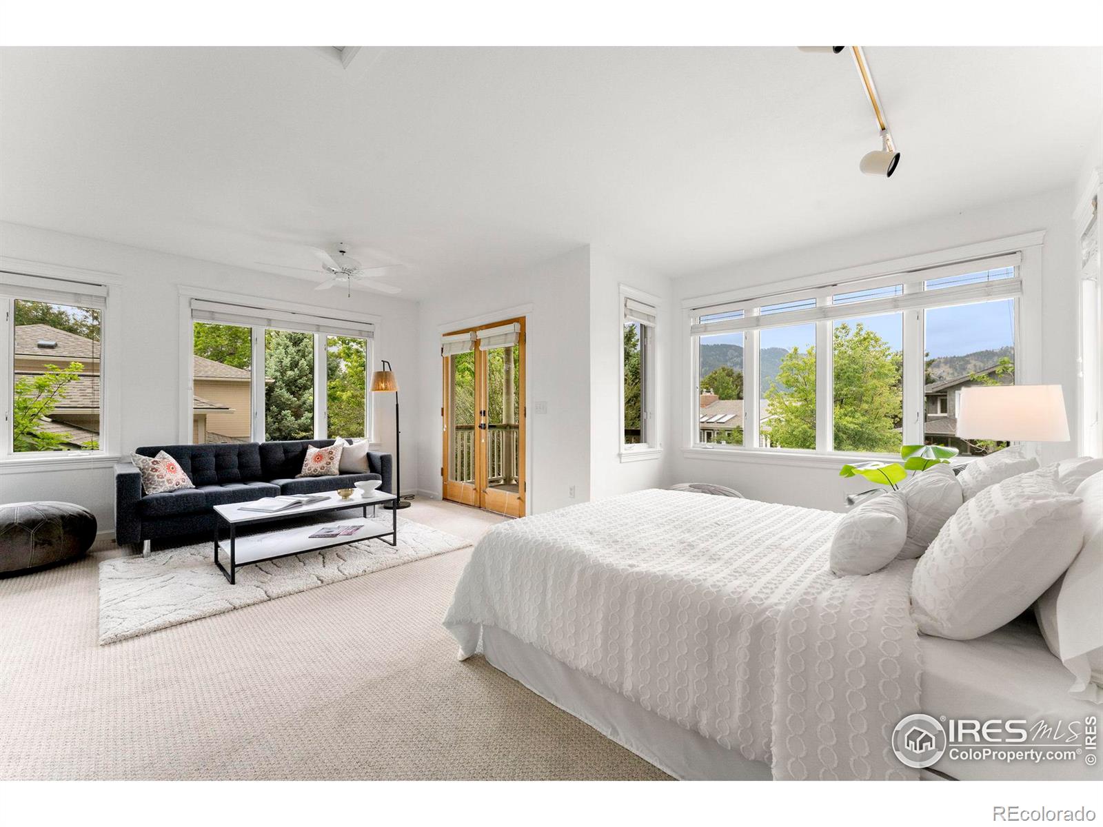 1500 Sunset Boulevard