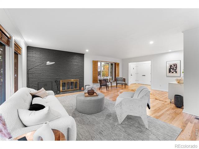1500 Sunset Boulevard