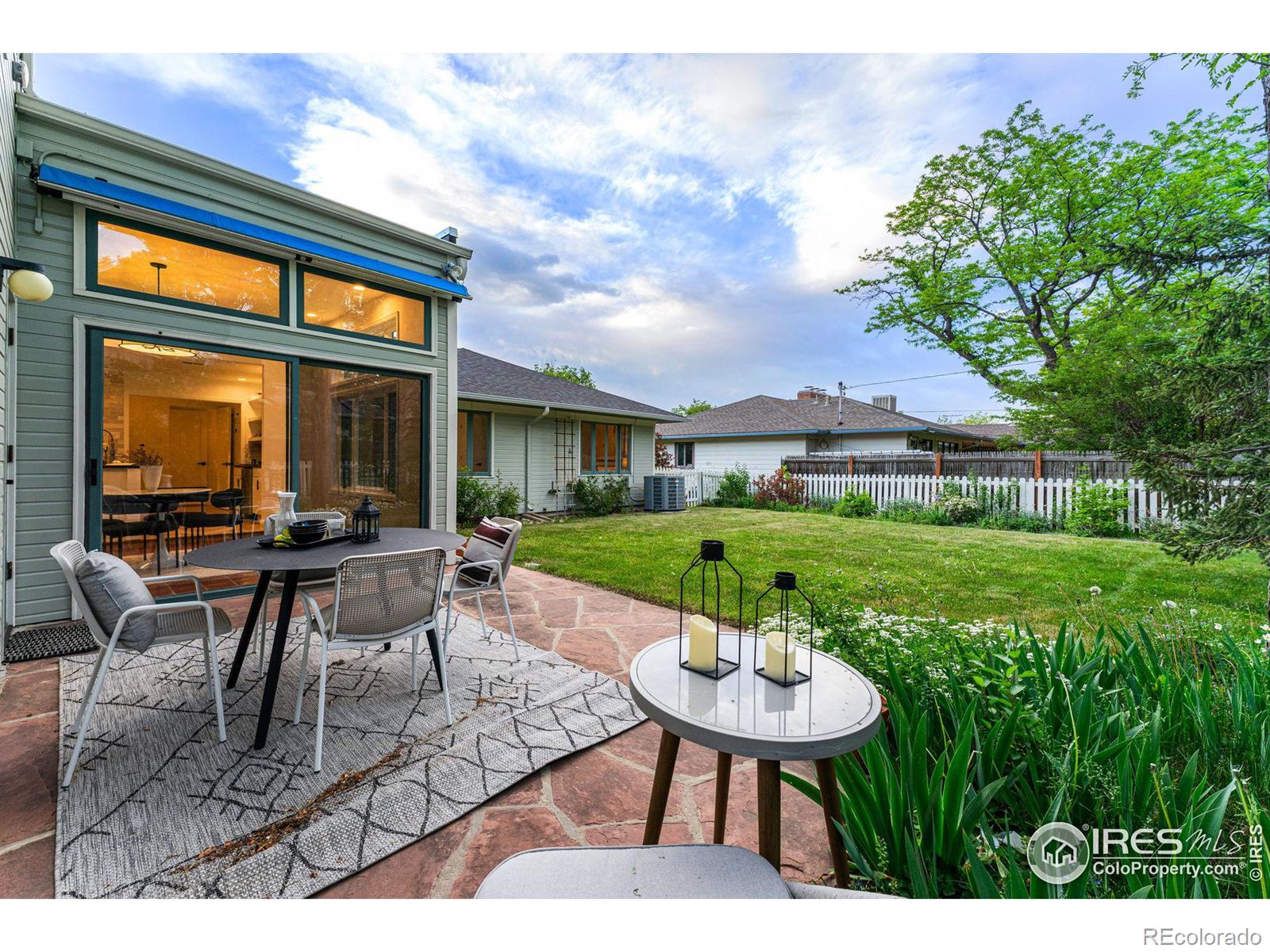 1500 Sunset Boulevard