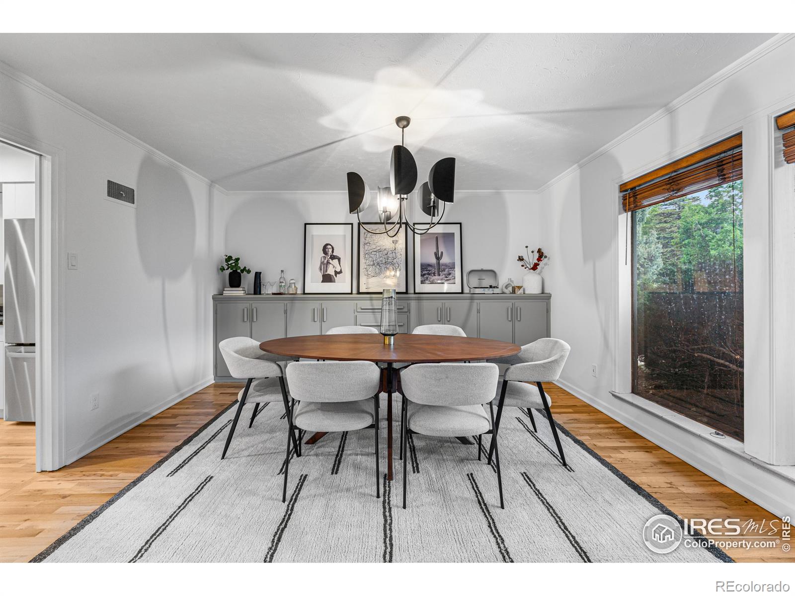 1500 Sunset Boulevard
