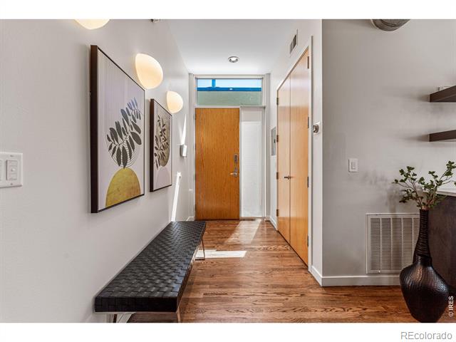 2030 20th Street Unit: 7