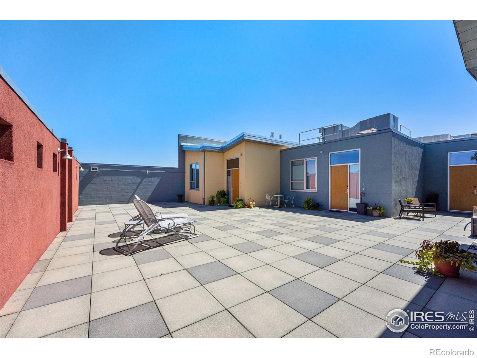 2030 20th Street Unit: 7