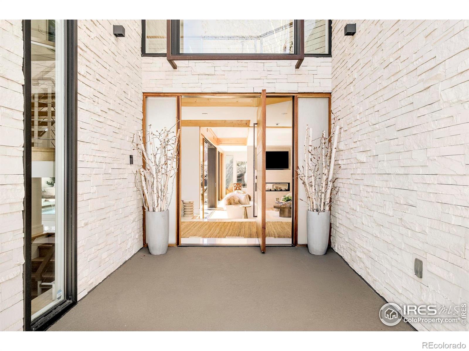 35 Dahlia Street